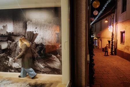 Vid  Brezočnik Anatomija zapuščene hiše (13)